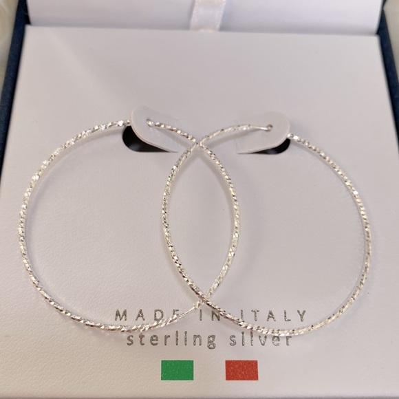 Lucia Mara Hoop Earrings - Picture 3 of 4